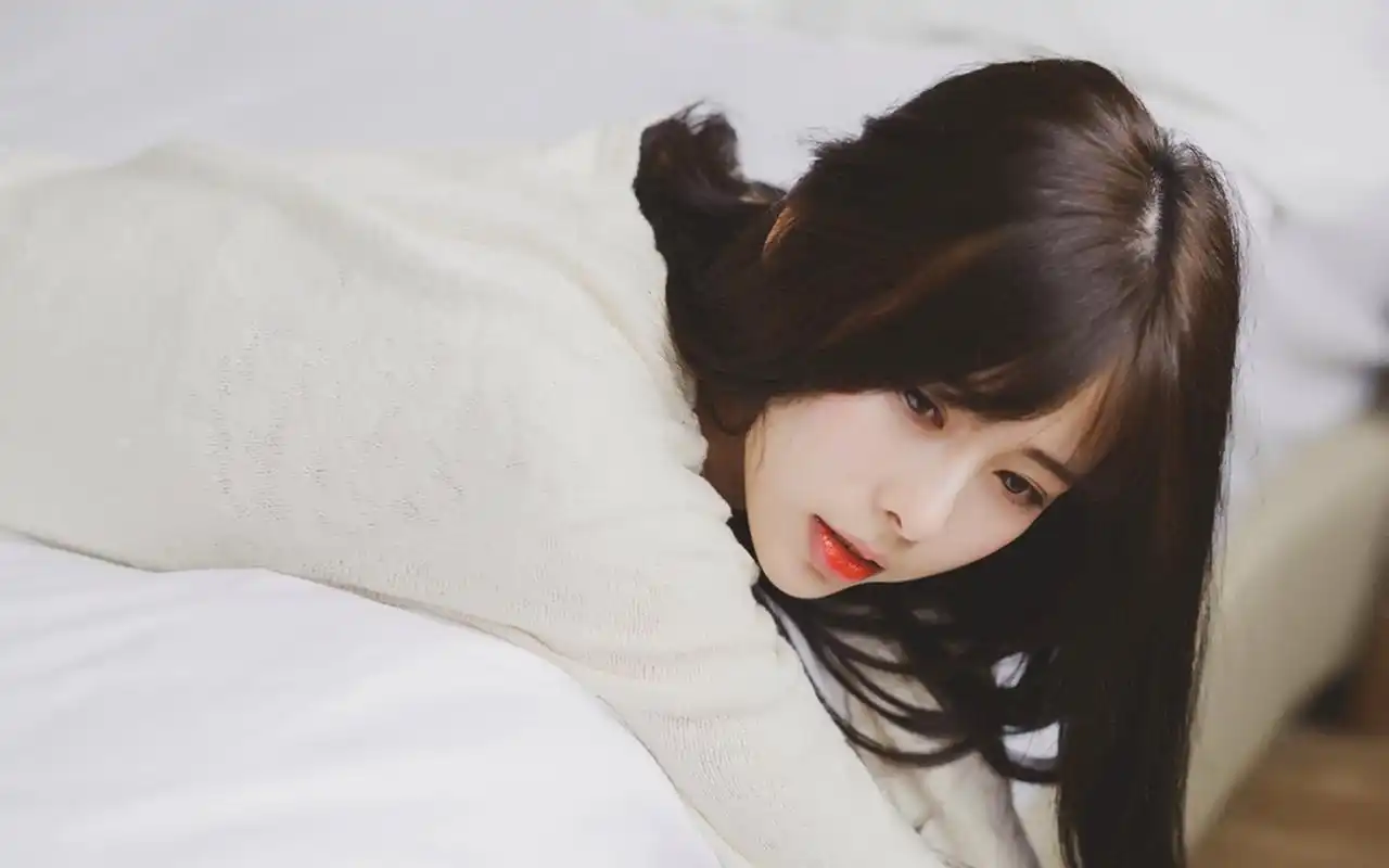 性感文艺美女私房高清唯美写真壁纸