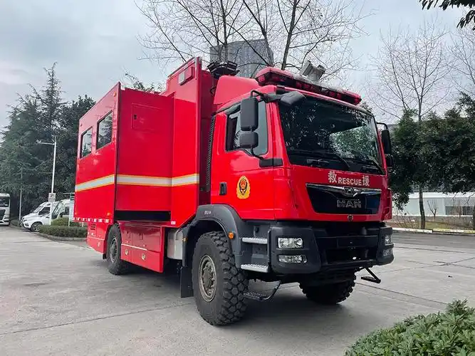 迪马牌dmt5160txftz5500通信指挥消防车