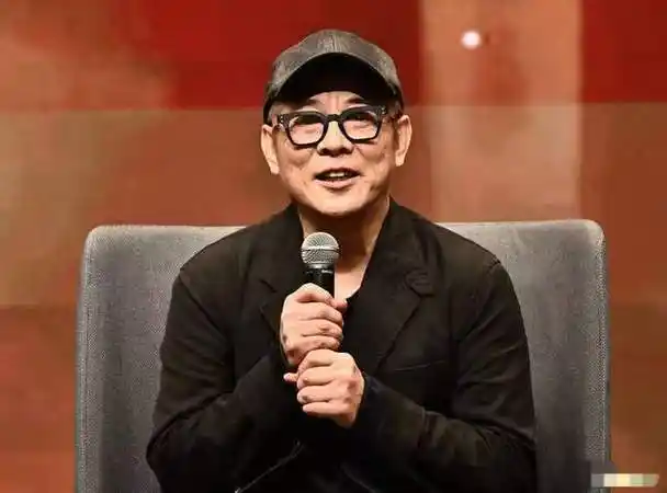 多图呈现李连杰最新苍老状况皮肤暗沉满脸都是褶子