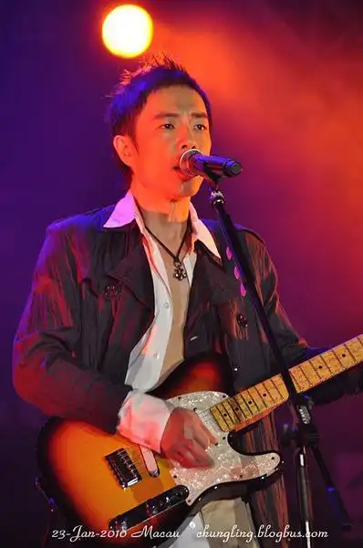 钟灵的相册-黄贯中澳门摇滚演唱会