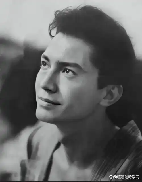 亚洲男神尊龙颜值与实力并存为何早早隐退一生孤独无依