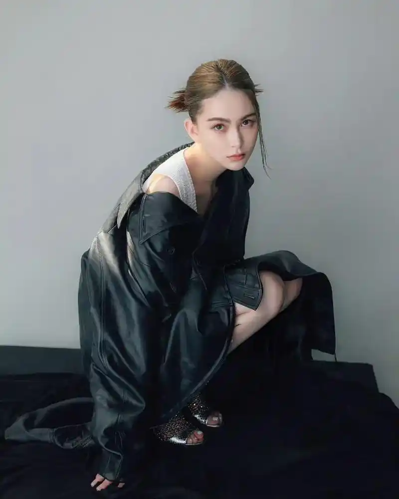 昆凌:我回来了 - 抖音