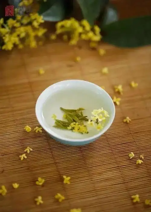 唯美意境壁纸:一茶一花,悠闲自在