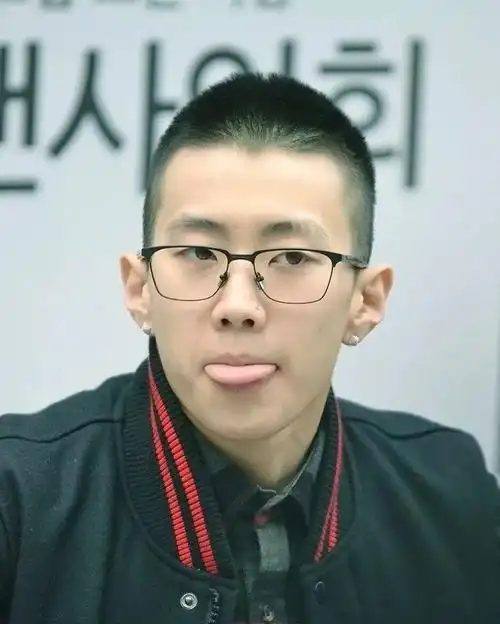 陈伟霆野狼disco带火了寸头,男生剃寸头真的会上瘾吗?