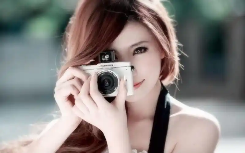 拿单反的女孩,单反女孩