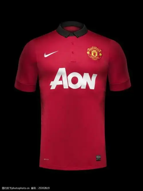 曼联队服广告图片