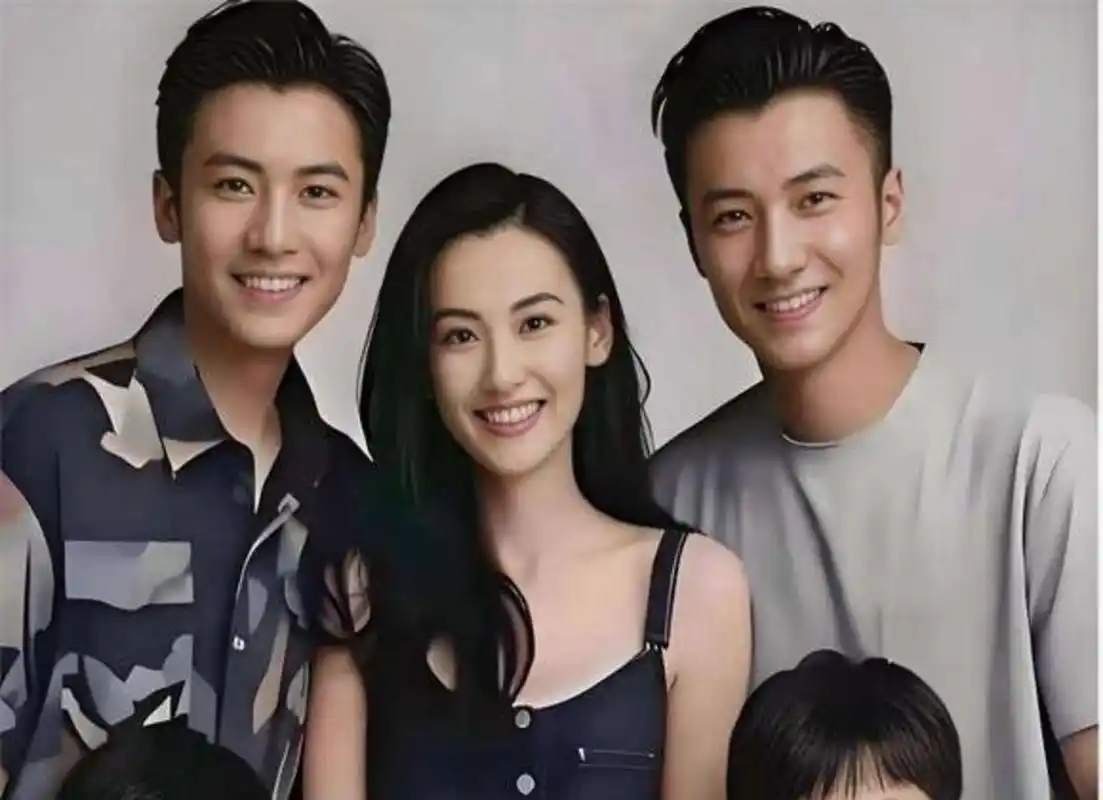 张柏芝前男友个个高颜值钱多出名,结婚后事业说停就停,生儿争气事业又