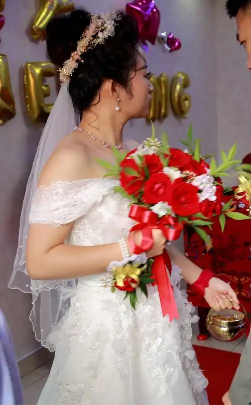 新娘子的婚纱照