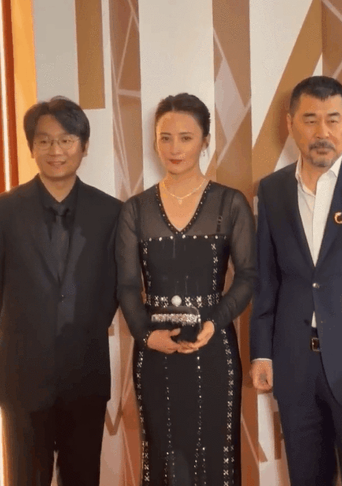 我才明白,性感在气质面前略逊一筹|吴磊|红毯|陈建斌|女明星_网易订阅