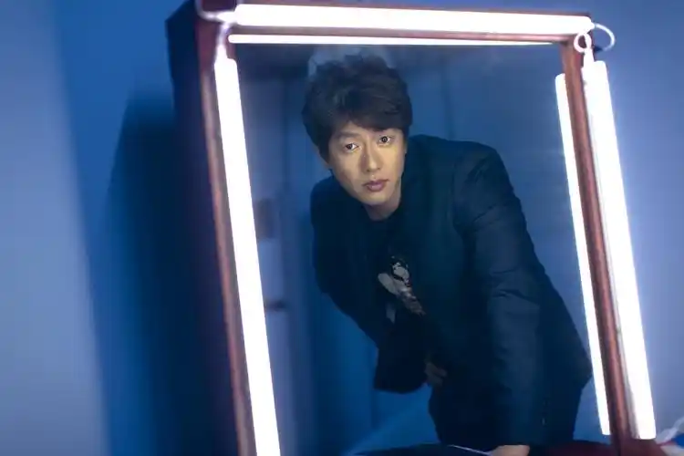 凌潇肃时尚大片曝光清新穿搭尽显熟男魅力