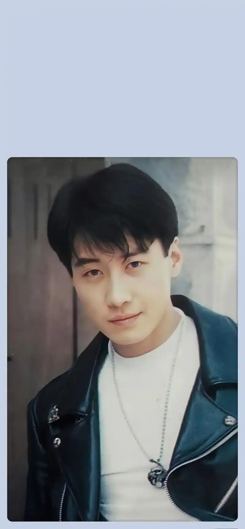 那,主页就有他壁纸,无水印!#黎明