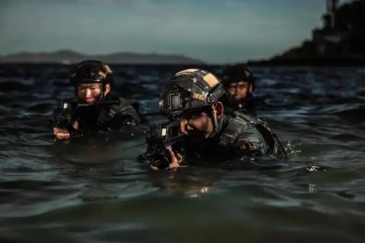 每一张都是大片!特战主题壁纸来了!