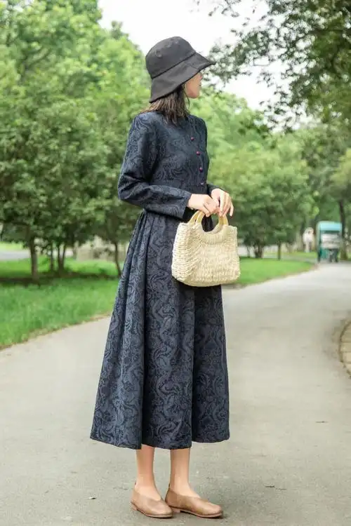 素订棉麻女装官方素素杭州秋季复古民族风刺绣提花连衣裙女立领长袖