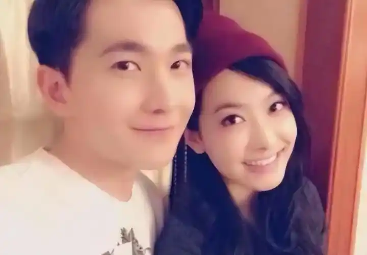 杨洋王楚然恋情曝光,前女友乔欣躺枪,工作室晒冷艳写真独自美丽_腾讯