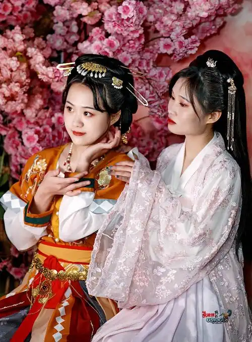 醉兰亭古装闺蜜小任小华