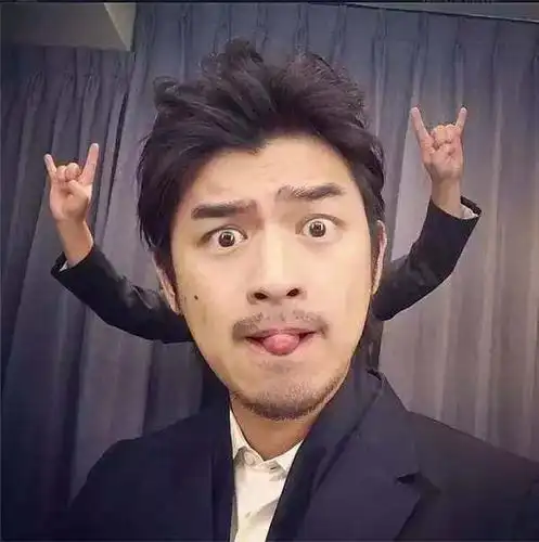 最后好心的小编还是要把怎么样留胡子好看的诀窍告诉大家吧!