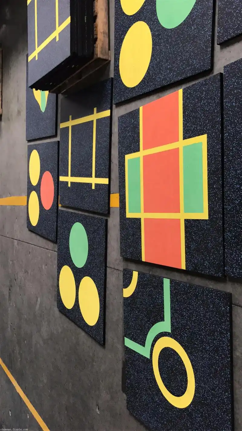 贺州富川私教健身房弹性塑胶地板胶重力. 富川健身房地胶,富 - 抖音