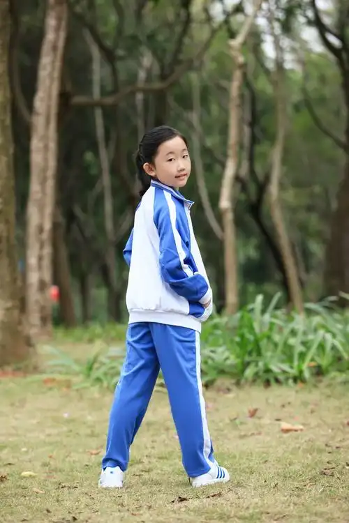 深圳市校服莎臣豹小学生校服小学生女冬季运动服不加厚不运动外套135