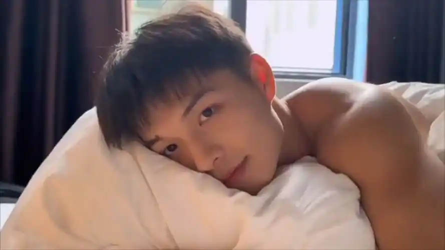 眉清目秀的阳光运动帅哥,这样的小哥太爱了吧