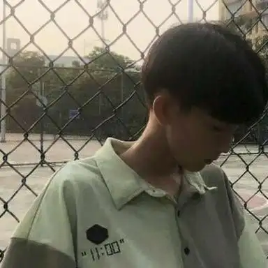 侧脸微露脸男生头像图片