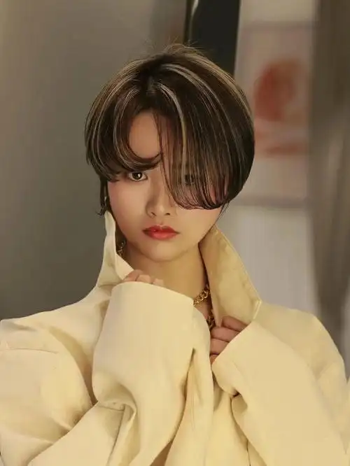 女生/不单调"层次自然美"一款清爽女士短发发型好看修饰脸型的短发