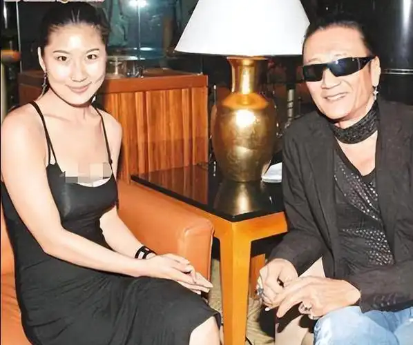 谢贤的前女友coco恋爱12年无果用青春换来2000万如今怎样了