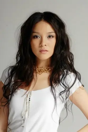 妖娆醉眼 触电美人——郑敏