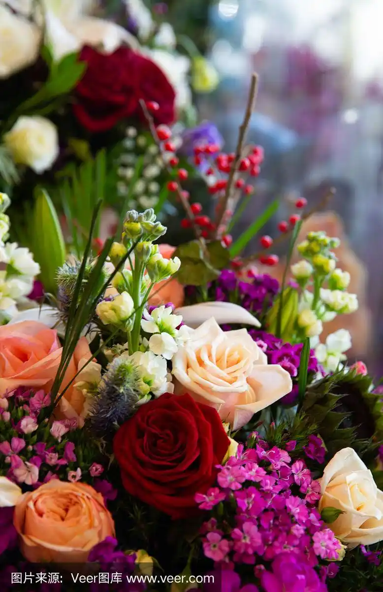 花束与花盛开.花的背景.浅深度的照片.柔和的颜色