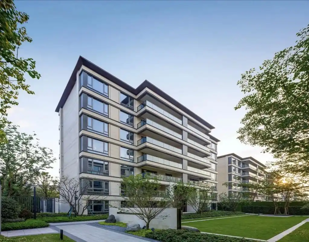 礼嘉现房看江大平层 一楼带花园.礼嘉紧急加推瞰江大平层,仅6 - 抖音