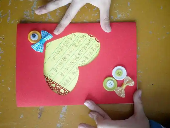 看着孩子们各式各样的卡片,幸福感油然而生!