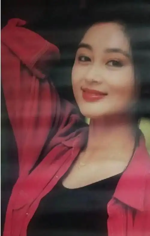 虽然陈凯哥比陈红大了16岁,但是年龄并没有成为他们相互了解的障碍.