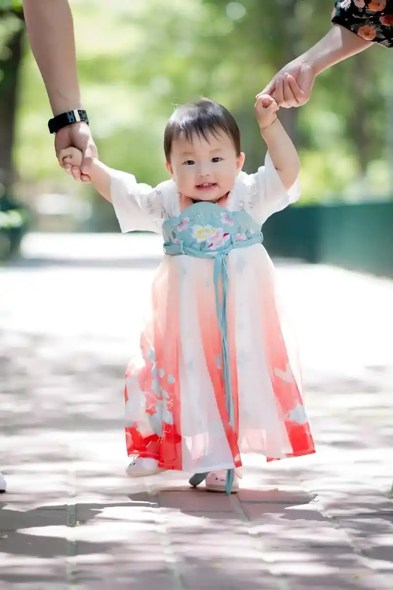 汉服宝宝成长抓周记 #家庭摄影师 #包头约拍 - 抖音