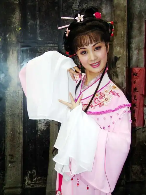 【转载】青年越剧演员裘丹莉 - www_7238的日志 - 网易博客