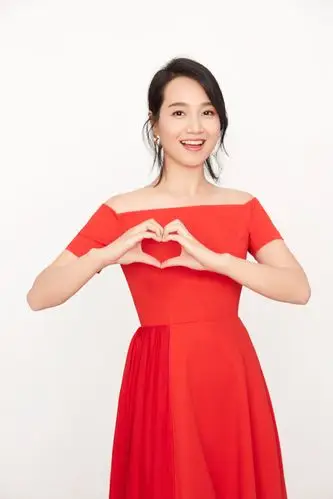 朱丹最新时尚大片曝光 红裙贺岁仙气十足