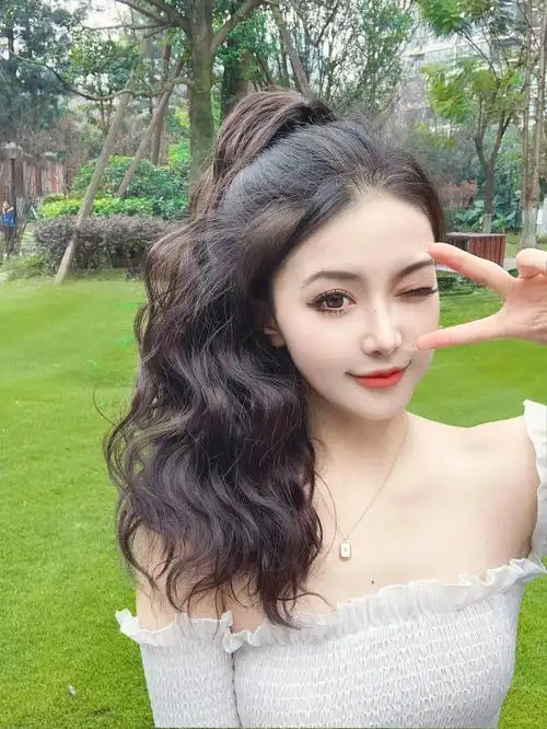 直男都喜欢的高马尾发型