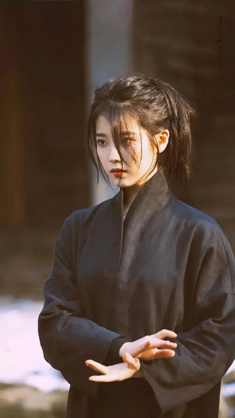 iu李知恩 再来一波iu高清壁纸 - 抖音