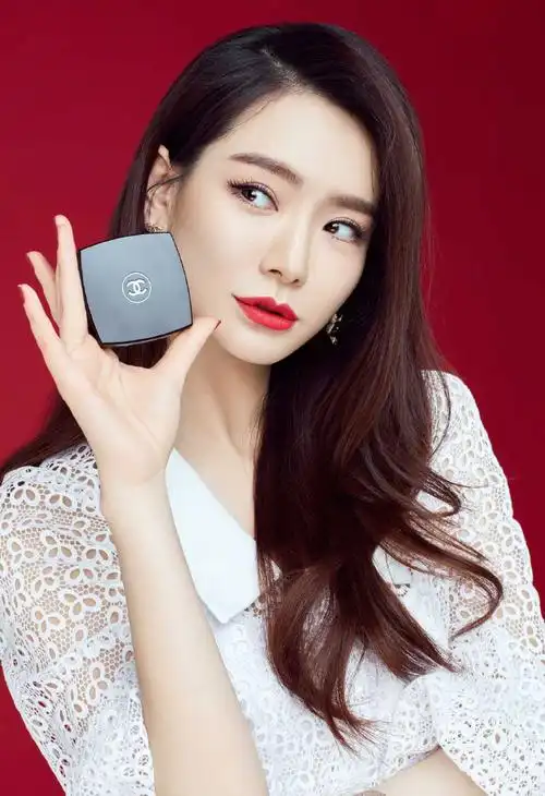 戚薇广告代言时尚性感大片写真图片,明星,性感,写真,时尚,戚薇,大片