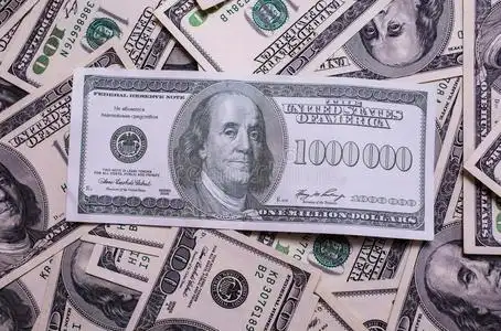 一百万美元的账单一堆新的100美元钞票单独的100美元账单经济学和金融