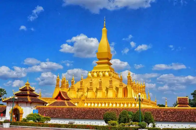 老挝国家标志塔銮老挝国徽上的建设图案