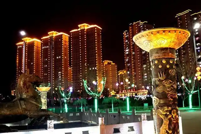 定西城市亮化年味浓流光溢彩迎新春