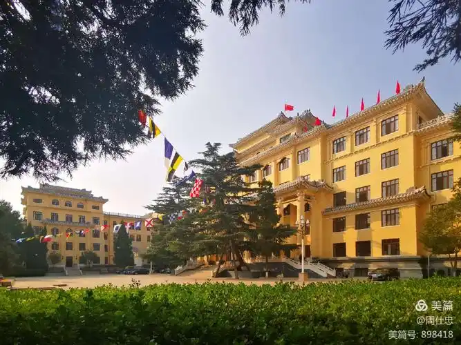 国庆佳节的海军大院