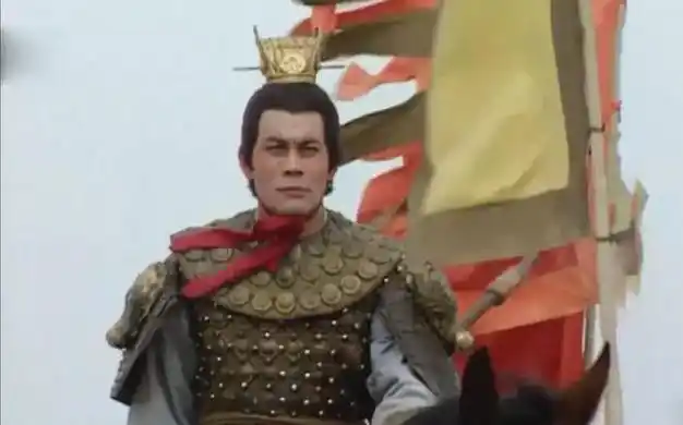 三国演义谁是除关羽外还有实力斩杀华雄的将领