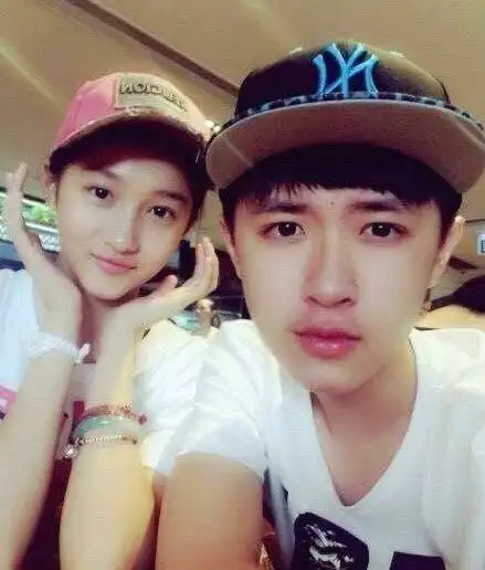 关晓彤前男友被扒出继续遭打脸网友直言关晓彤不是善茬