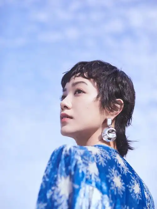 郭采洁蓝色长裙性感图片写真117