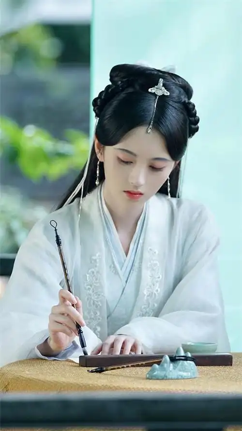 新白娘子传奇鞠婧祎仙气剧照图片