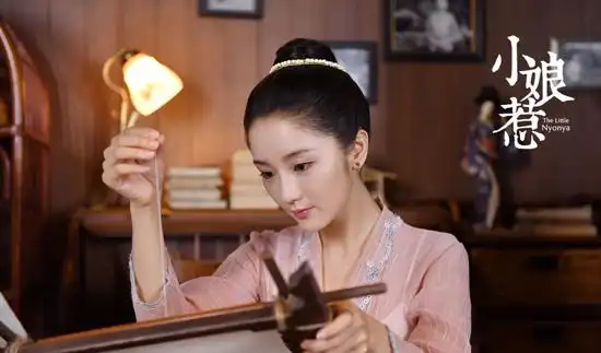 肖燕《小娘惹》热播 月娘陈锡续写甜蜜