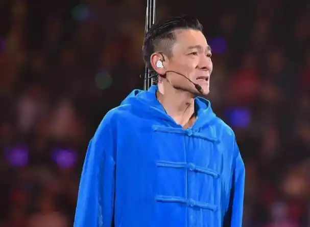 华神与成都的缘分刘德华官宣个人演唱会12年后成都再开唱