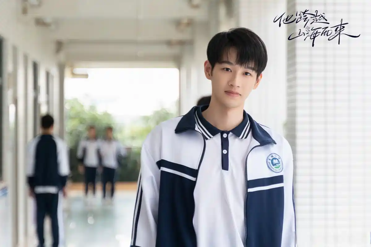 24岁的演艺新星吴迪飞为何突然宣布退圈?背后隐藏着怎样的秘密?