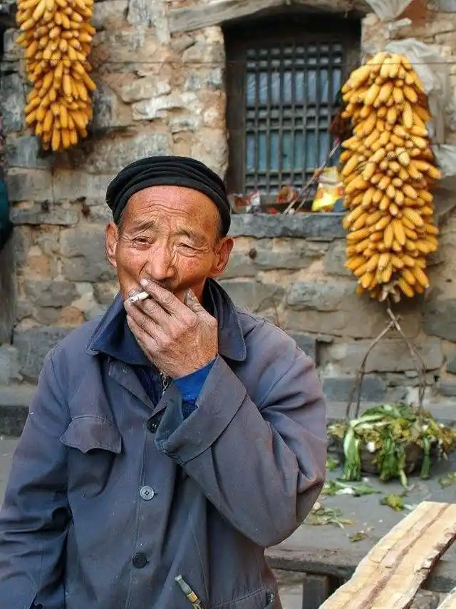 农村人比城里人淳朴吗?