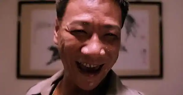 他曾是香港电影界的"恶霸"级人物,以反派角色深植人心,拍摄电影逾400